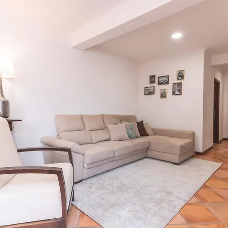 Stero House By Atlantic Канисал