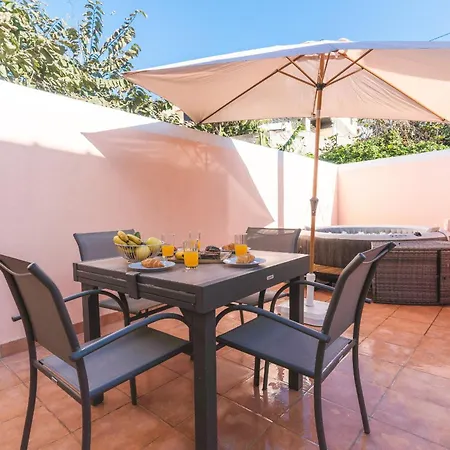 Stero House By Atlantic *